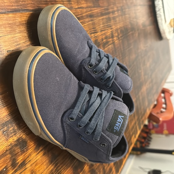 Vans Atwood, Navy and Gum, Size 8.5 - Picture 4 of 7